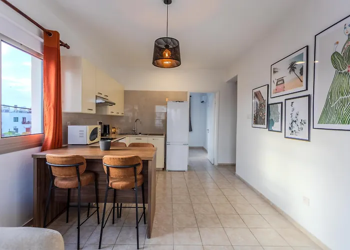 Avs Margarita Gardens * 파포스