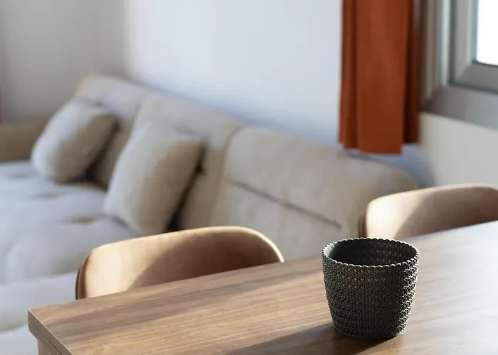 Avs Margarita Gardens 파포스