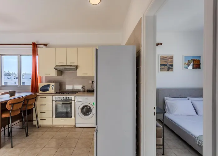 Avs Margarita Gardens Apartment Paphos